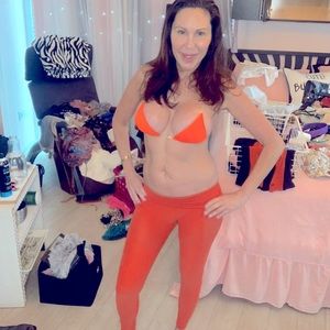 One size fits all micro bikini top